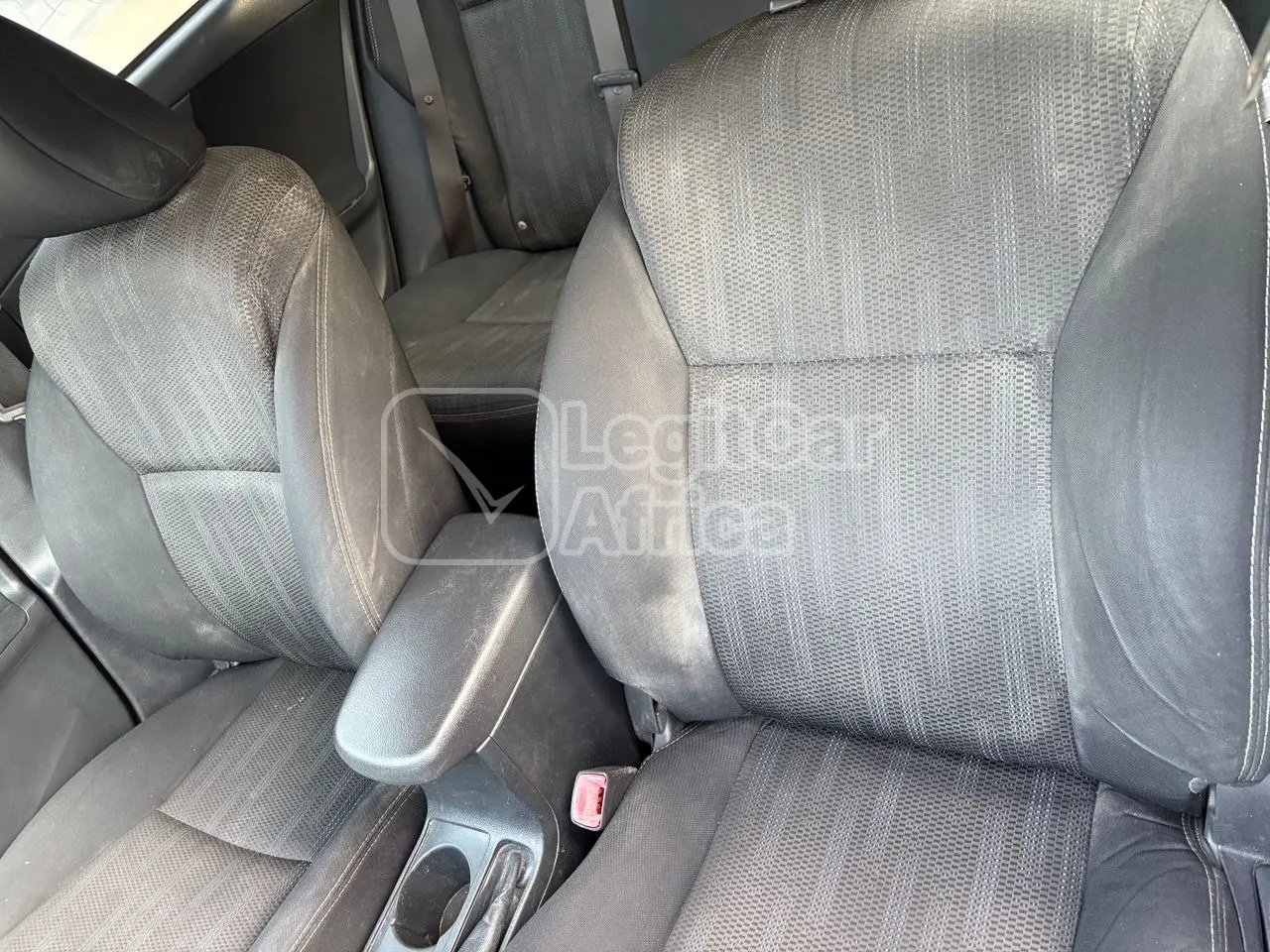 TOYOTA Corolla 2013  view 4 more