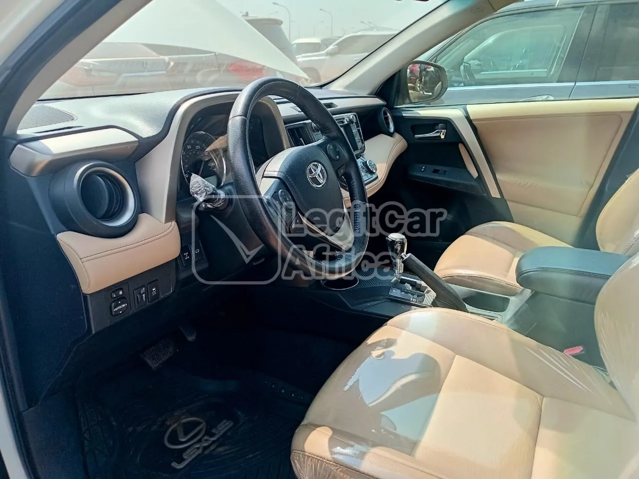 TOYOTA RAV4 2013  view 4 more