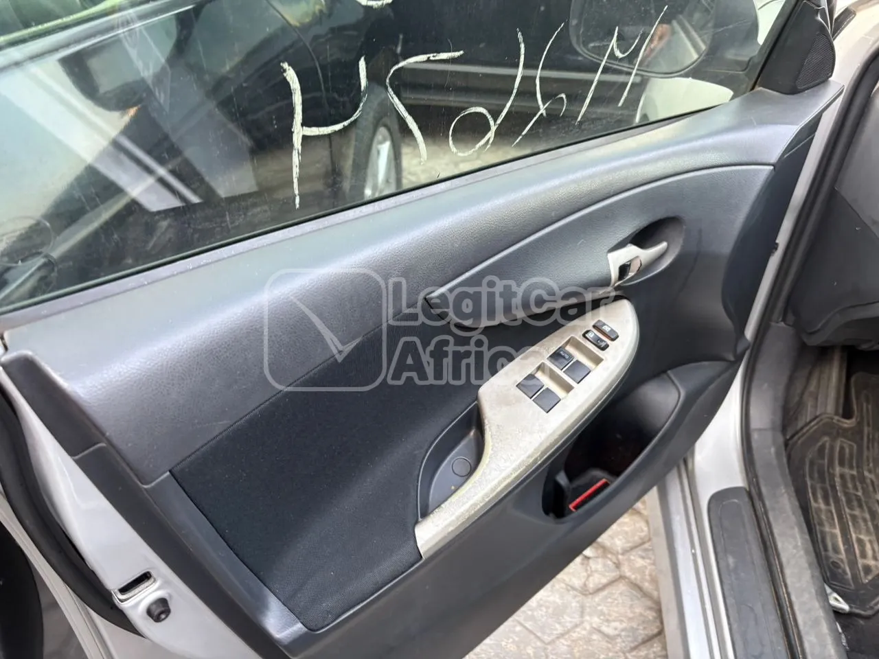 TOYOTA Corolla 2013  view 3