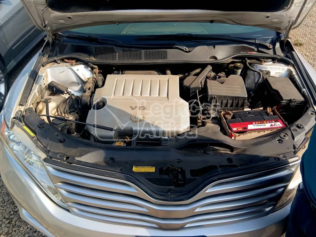 TOYOTA Venza 2011  view 4 more