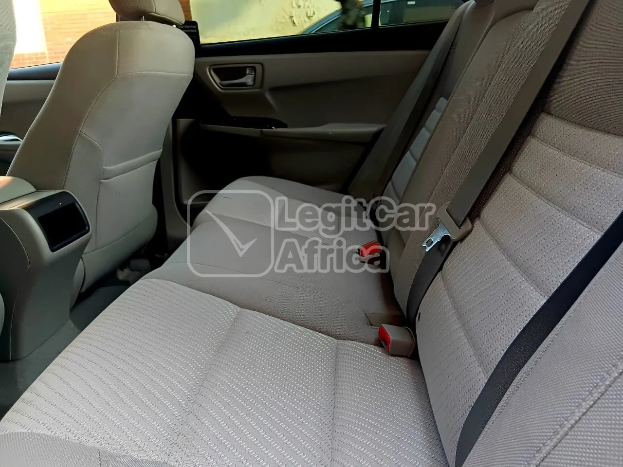 TOYOTA Camry 2017  view 4 more