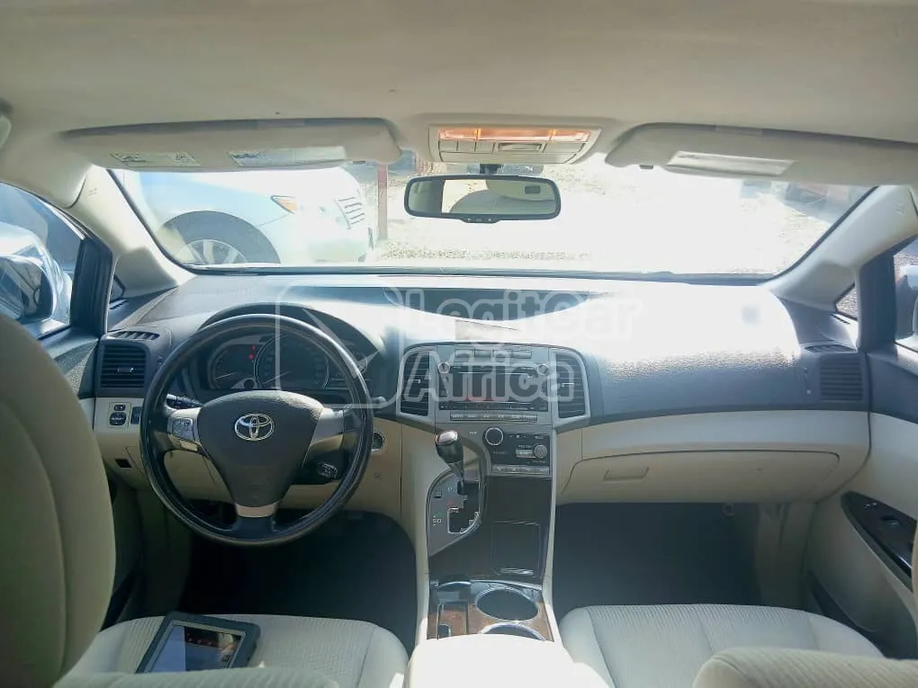 TOYOTA Venza 2011  view 2